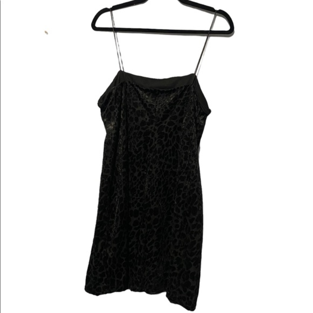 BLACK STAPLE MINI DRESS